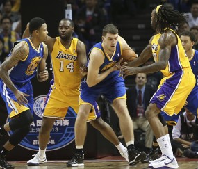 YABO-包含比赛规则变更首场状态出色，日本队观众沸腾！，Ming重返赛场引发球迷热议的词条