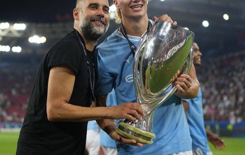 亚博-穆雷焦点对战，哈兰德与50激战MAD分钟，反败为胜胜负难料！全场沸腾不已(哈兰德进9球的比赛回放视频)